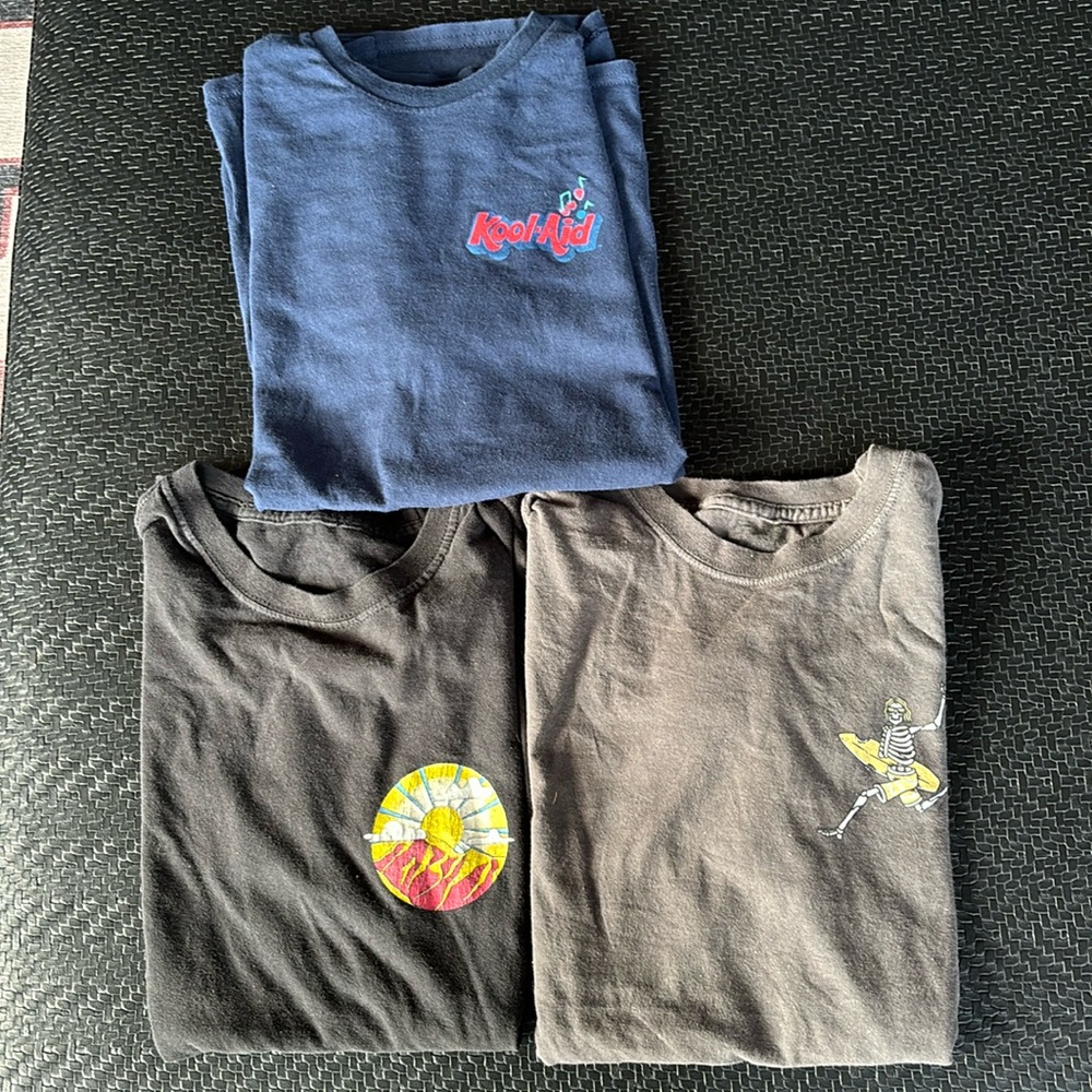 Men’s small vintage tee shirts good vibes only kool aid all great condition